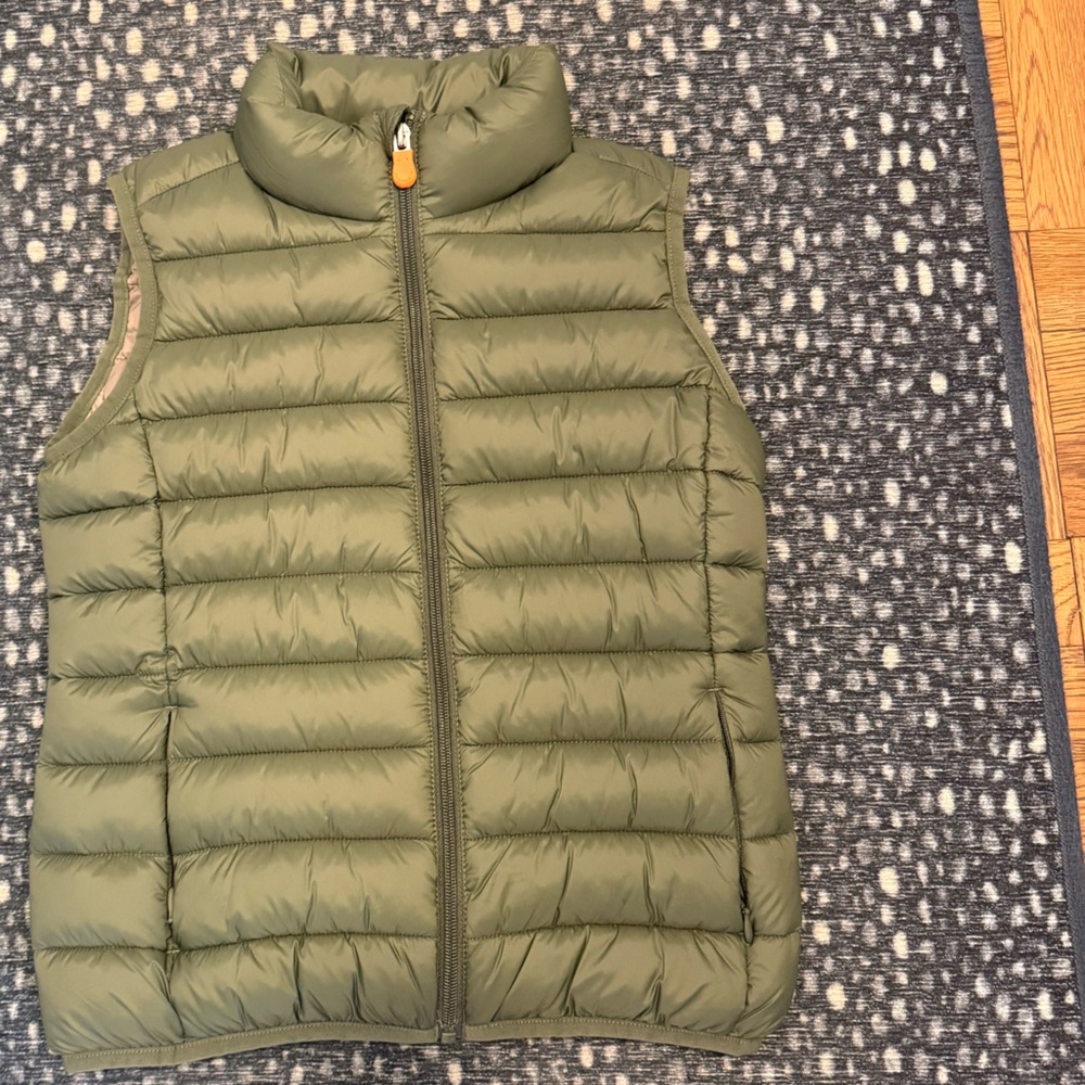 Save The Duck Boy’s Andy Puffer Vest Size 8
Army Green